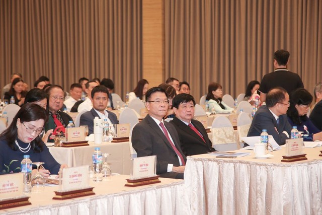 TS Ngô Phương Lan tiếp tục được bầu làm Chủ tịch Hiệp hội Xúc tiến phát triển Điện ảnh Việt Nam - Ảnh 1. TS Ngô Phương Lan tiếp tục được bầu làm Chủ tịch Hiệp hội Xúc tiến phát triển Điện ảnh Việt Nam - Ảnh 1.