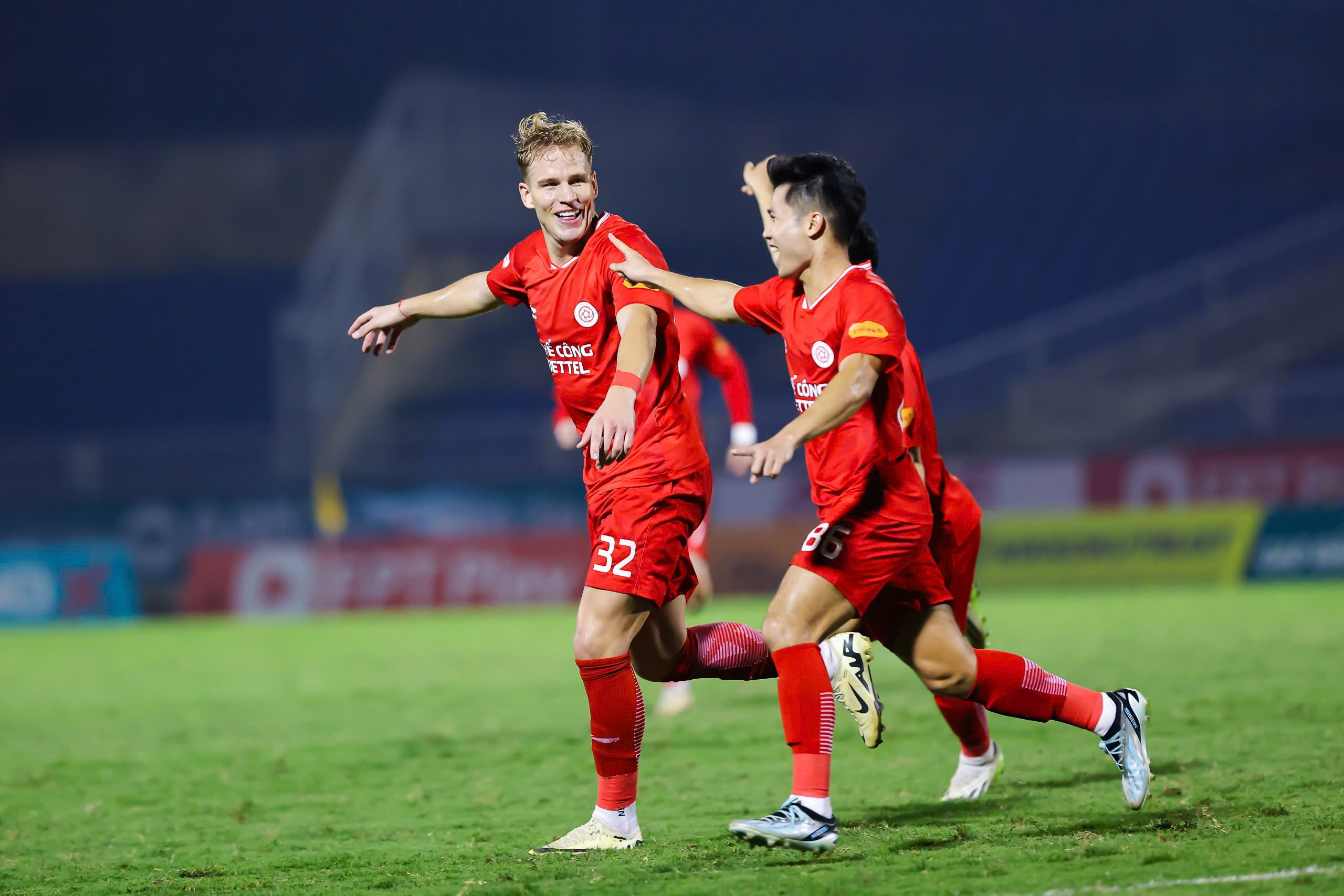 Bảng xếp hạng V-League mới nhất: Thể Công Viettel bứt phá, HAGL nguy cơ rớt hạng sâu- Ảnh 1. Bảng xếp hạng V-League mới nhất: Thể Công Viettel bứt phá, HAGL nguy cơ rớt hạng sâu- Ảnh 1.