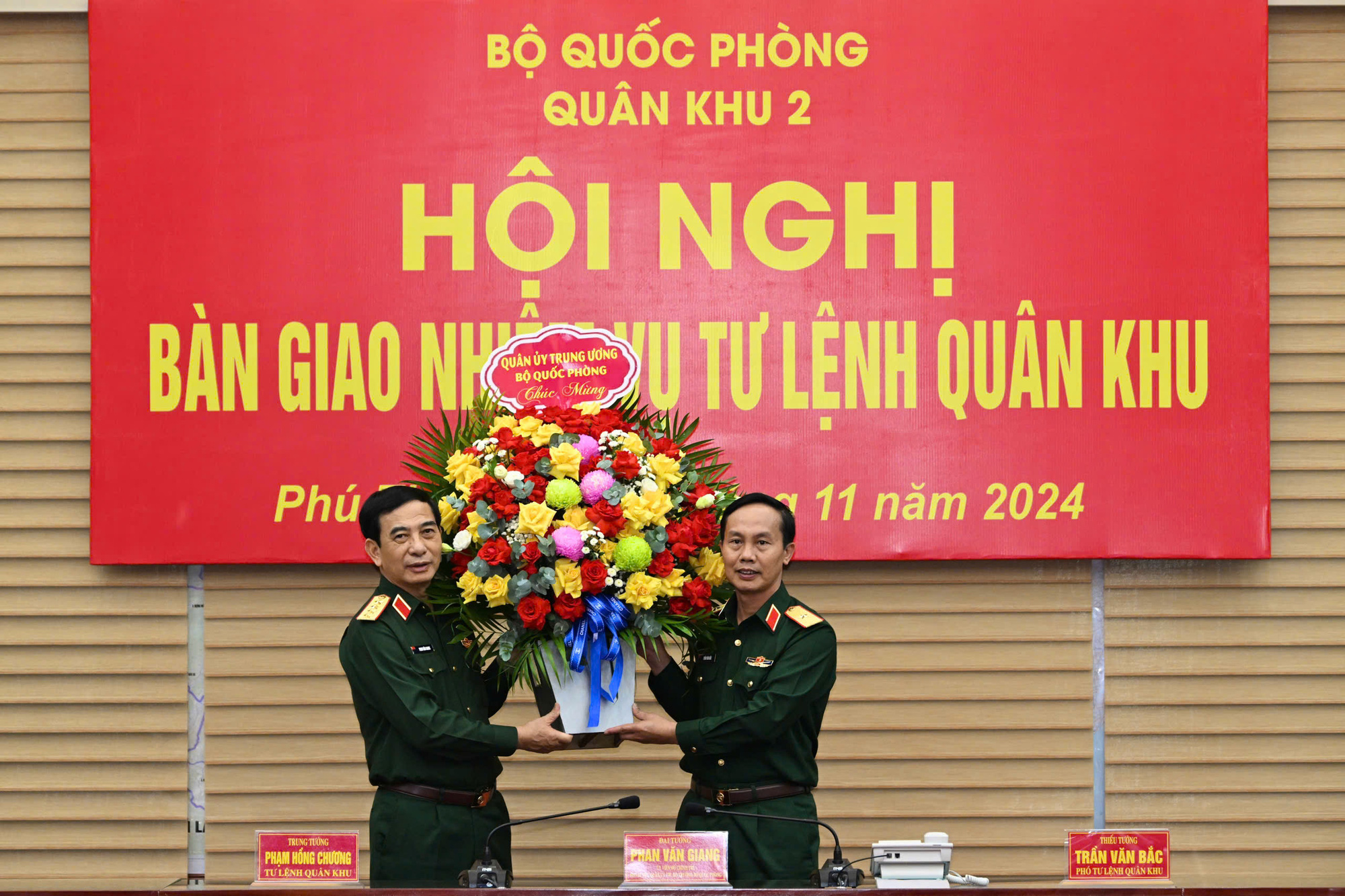 Thiếu tướng Trần Văn Bắc làm tư lệnh Quân khu 2 - Ảnh 1.