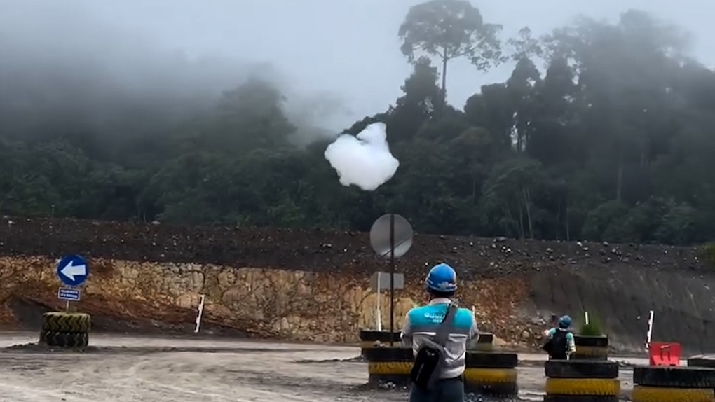 Thực hư đám mây cân đẩu vân của Tôn Ngộ Không xuất hiện ở Indonesia - 1 Thực hư đám mây cân đẩu vân của Tôn Ngộ Không xuất hiện ở Indonesia - 1