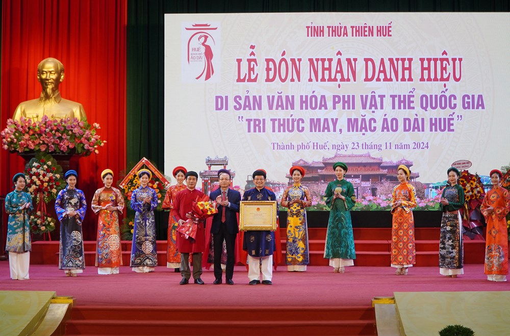 Tiếp tục nỗ lực bảo tồn và lan tỏa giá trị của Áo dài Huế - ảnh 1