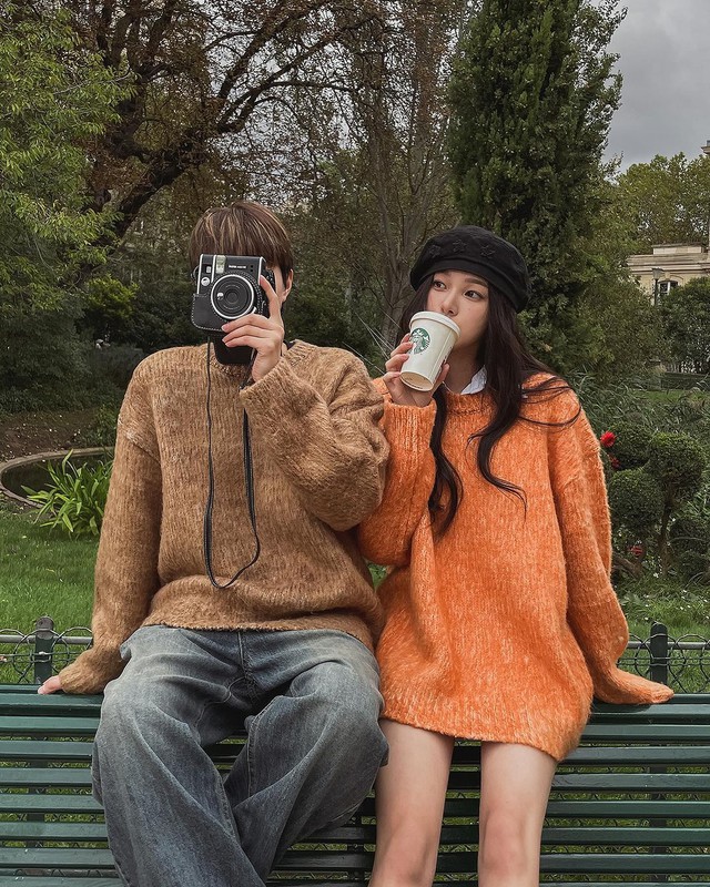 Trang phục oversized giúp bạn tạo nên sức hút riêng biệt- Ảnh 1. Trang phục oversized giúp bạn tạo nên sức hút riêng biệt- Ảnh 1.