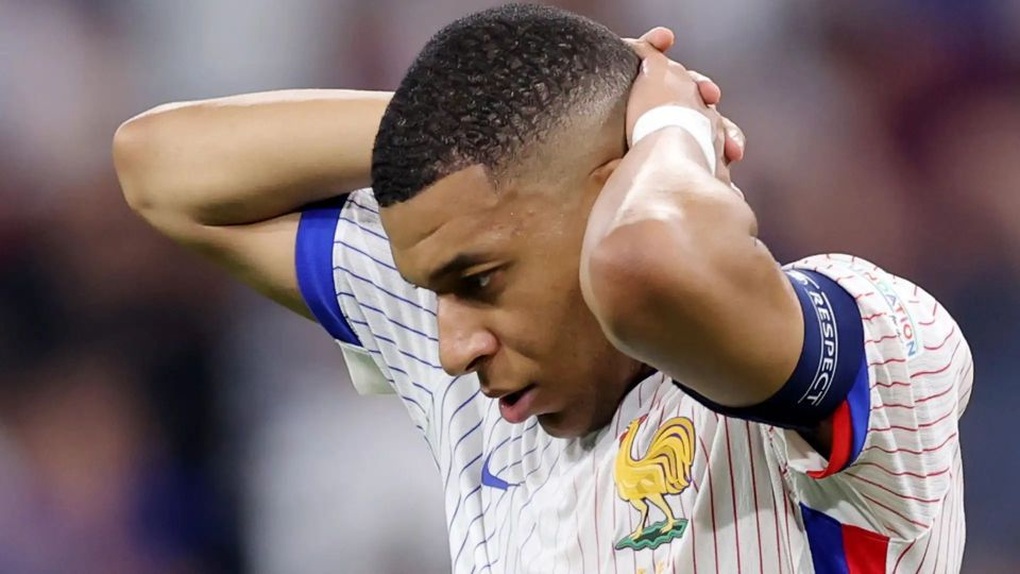 Truyền thông Pháp: Mbappe đang gặp vấn đề về tâm thần - 2 Truyền thông Pháp: Mbappe đang gặp vấn đề về tâm thần - 2