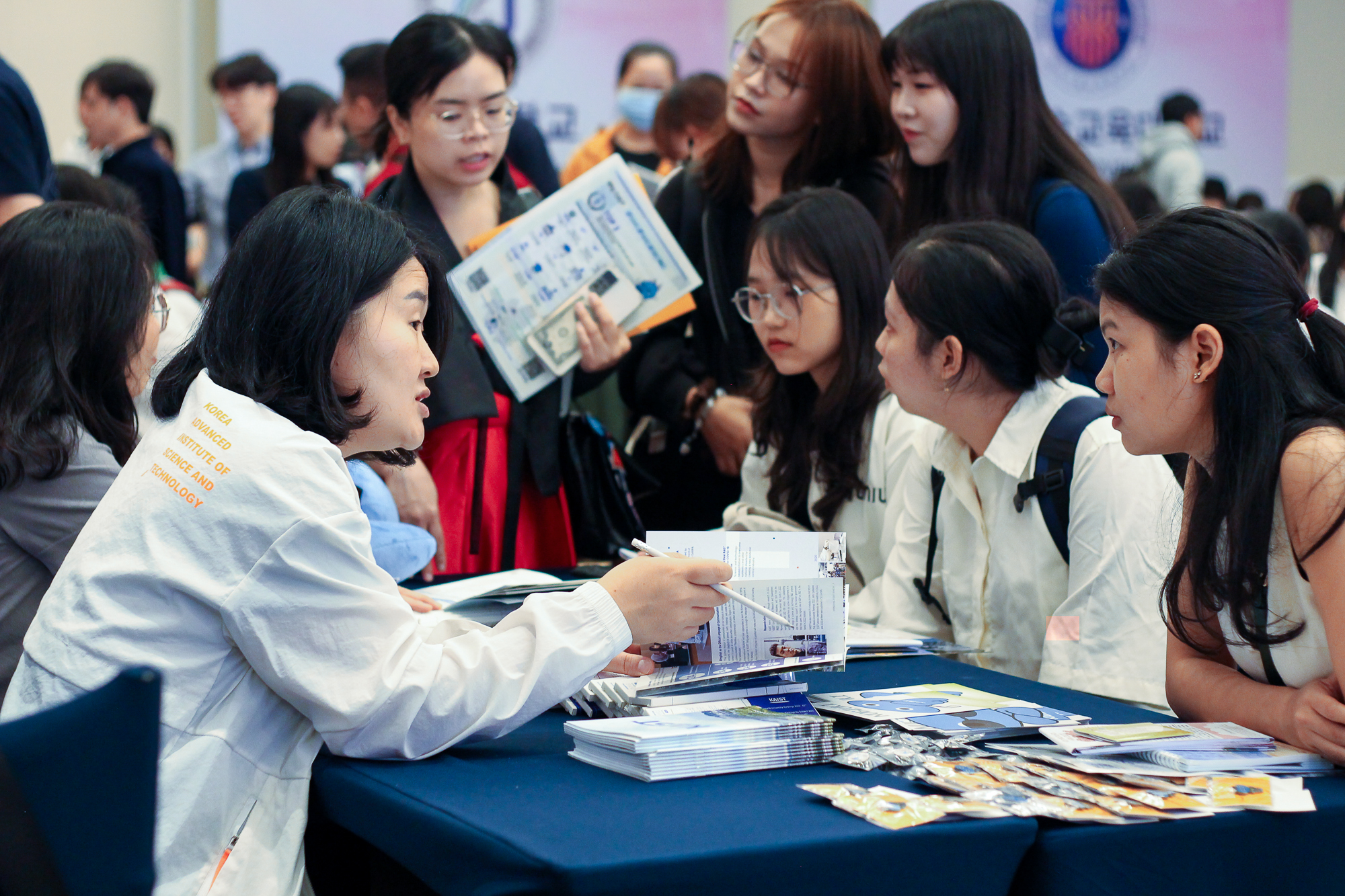 'Việt Nam sẽ là quốc gia có đông người du học Hàn Quốc nhất'- Ảnh 1. 'Việt Nam sẽ là quốc gia có đông người du học Hàn Quốc nhất'- Ảnh 1.