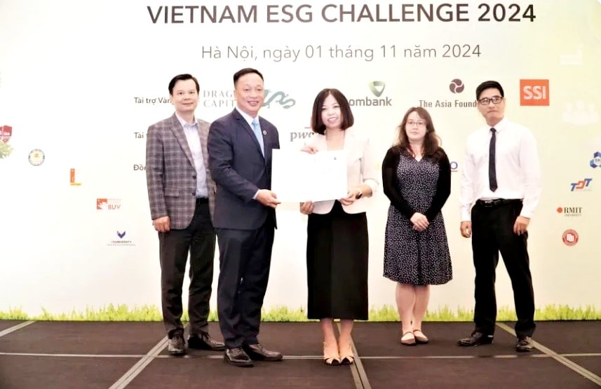 Vietcombank đồng hành tổ chức cuộc thi Vietnam ESG Challenge 2024- Ảnh 1. Vietcombank đồng hành tổ chức cuộc thi Vietnam ESG Challenge 2024- Ảnh 1.