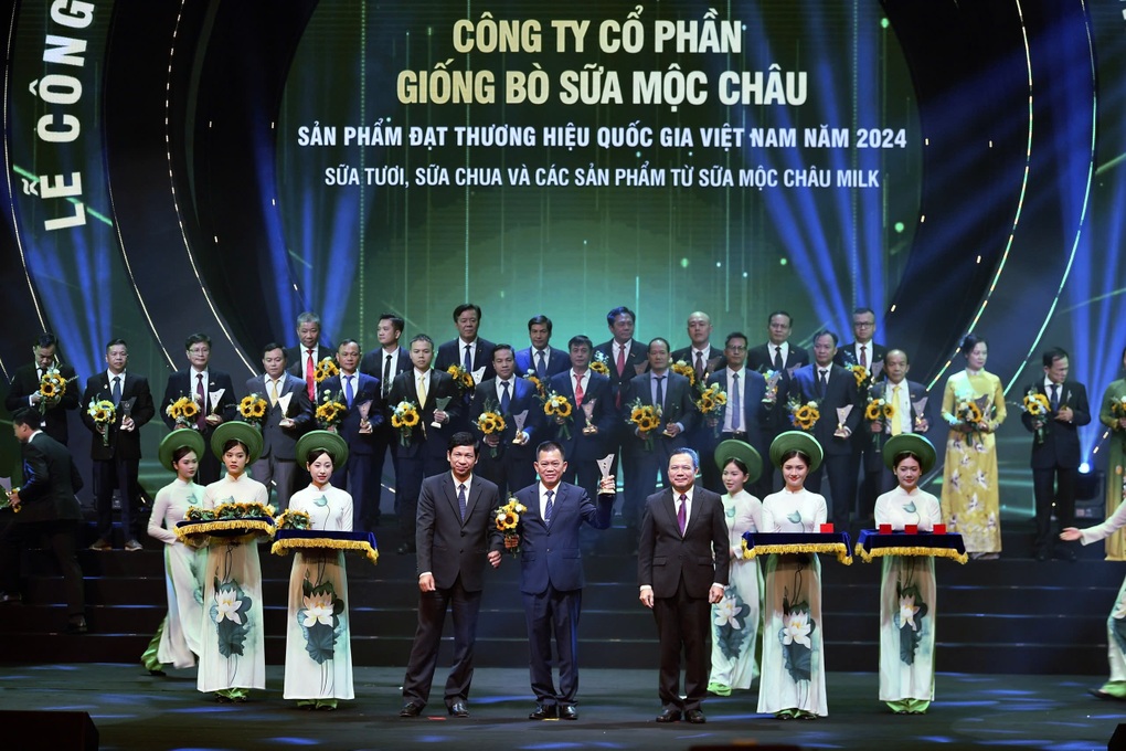 Mộc Châu Milk được công nhận là Thương hiệu Quốc gia Việt nam 2024 - 1 Mộc Châu Milk được công nhận là Thương hiệu Quốc gia Việt nam 2024 - 1