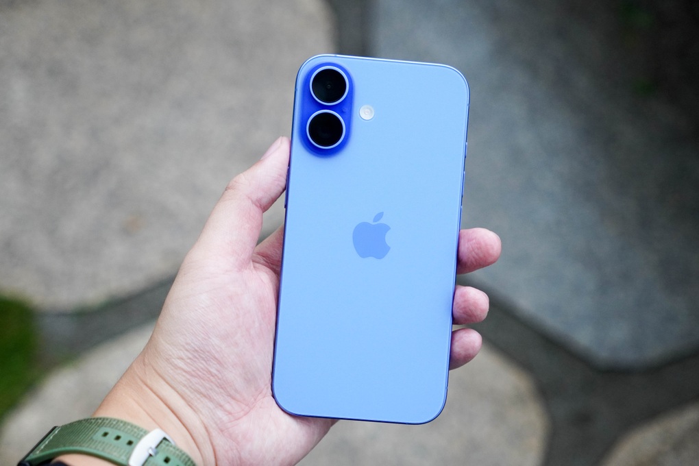 iPhone vẫn chiếm phần lớn doanh thu của Apple - 1 iPhone vẫn chiếm phần lớn doanh thu của Apple - 1