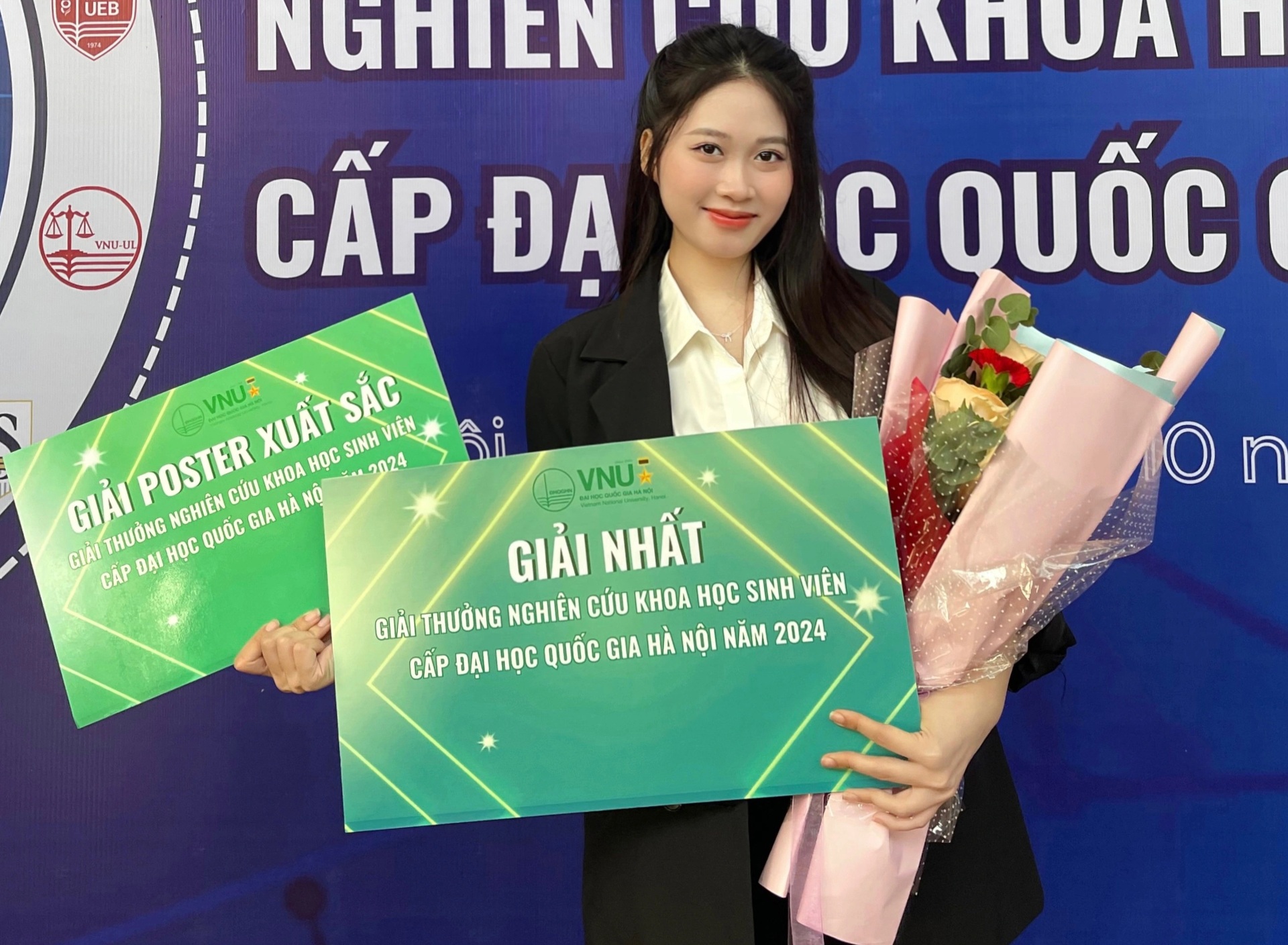 Nữ sinh 3 lần giành giải nhất, được tặng hoa Tổng Bí thư Tô Lâm - 4 Nữ sinh 3 lần giành giải nhất, được tặng hoa Tổng Bí thư Tô Lâm - 4