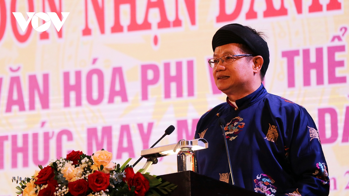 Áo dài huế được công nhận di sản phi vật thể quốc gia hình ảnh 6 Ao dai hue duoc cong nhan di san phi vat the quoc gia hinh anh 6