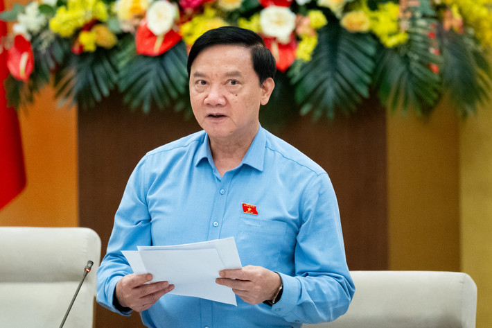 Phó Chủ tịch Quốc hội Nguyễn Khắc Định phát biểu bế mạc Phiên họp thứ 39 của Ủy ban Thường vụ Quốc hội. Ảnh: Hồ Long Phó Chủ tịch Quốc hội Nguyễn Khắc Định phát biểu bế mạc Phiên họp thứ 39 của Ủy ban Thường vụ Quốc hội. Ảnh: Hồ Long