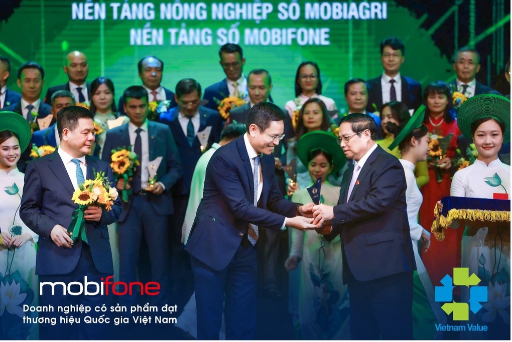 MobiFone được vinh danh Thương hiệu Quốc gia Việt Nam 2024 với 5 thương hiệu sản phẩm xuất sắc - 1 MobiFone được vinh danh Thương hiệu Quốc gia Việt Nam 2024 với 5 thương hiệu sản phẩm xuất sắc - 1