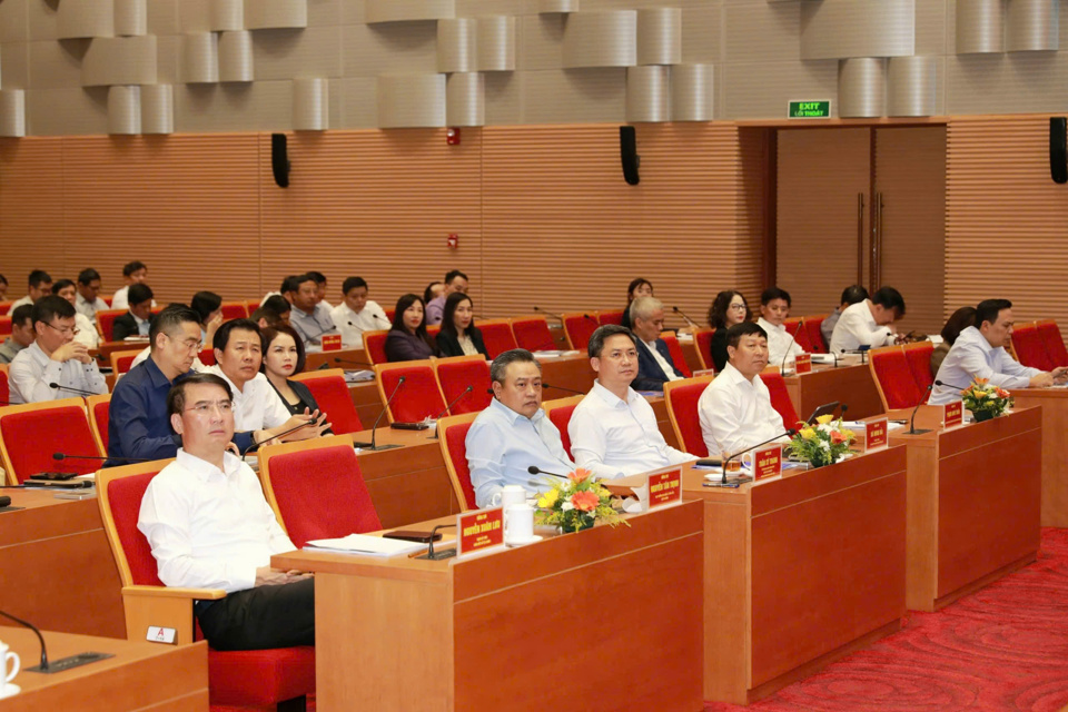 Các đại biểu tham dự hội nghị.