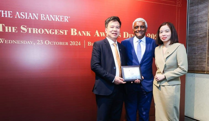 Vietcombank nhận giải thưởng - Vietnam.vn Vietcombank nhận giải thưởng