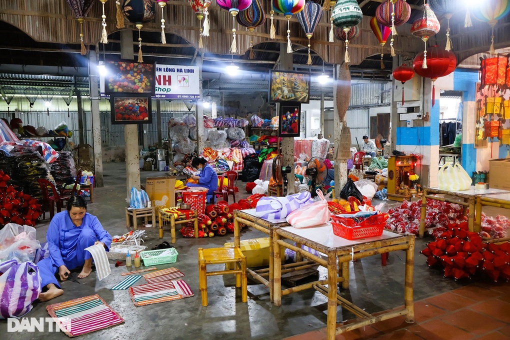 Làng nghề hơn 400 tuổi ở Hội An tất bật tăng ca phục vụ hàng Tết - 1 Làng nghề hơn 400 tuổi ở Hội An tất bật tăng ca phục vụ hàng Tết - 1