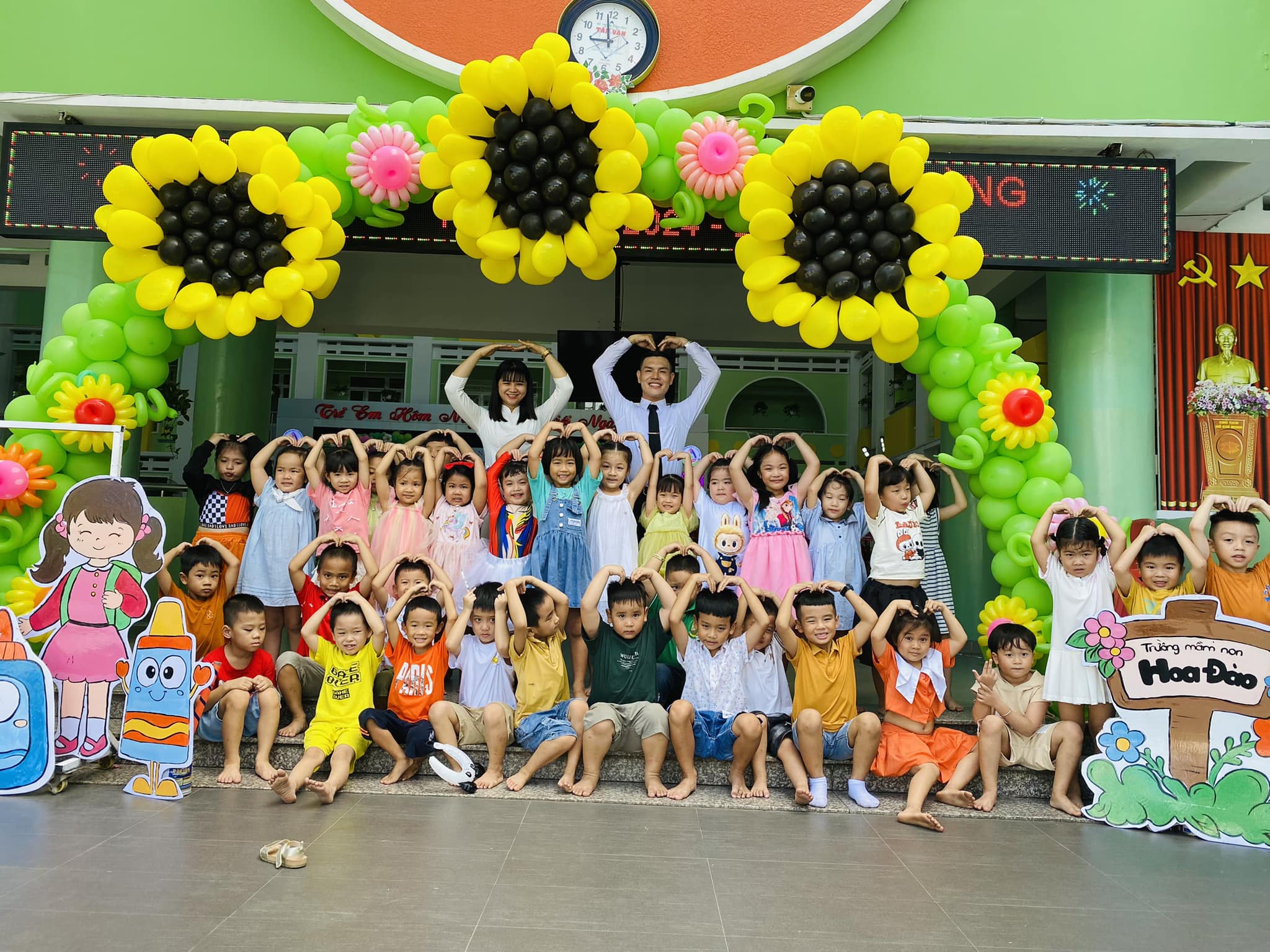 Câu nói của người thầy khiến nhiều người rơi nước mắt- Ảnh 2. Câu nói của người thầy khiến nhiều người rơi nước mắt- Ảnh 2.