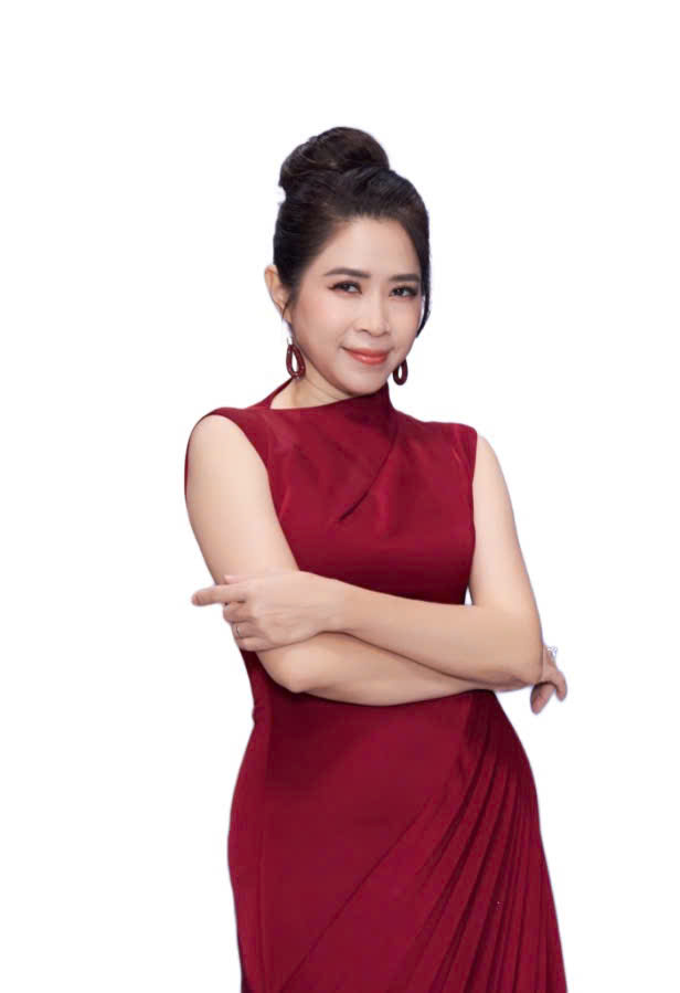 MC Quỳnh Hoa: Giải Mai Vàng giúp tôi trưởng thành hơn- Ảnh 4. MC Quỳnh Hoa: Giải Mai Vàng giúp tôi trưởng thành hơn- Ảnh 4.