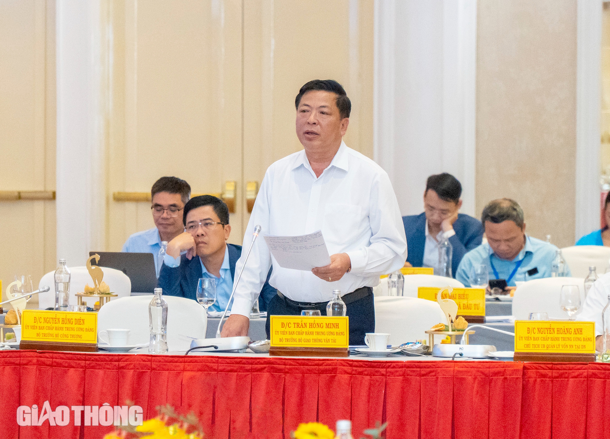 Gỡ điểm nghẽn hạ tầng để vùng Đông Nam Bộ tăng trưởng hai con số- Ảnh 6. Gỡ điểm nghẽn hạ tầng để vùng Đông Nam Bộ tăng trưởng hai con số- Ảnh 6.
