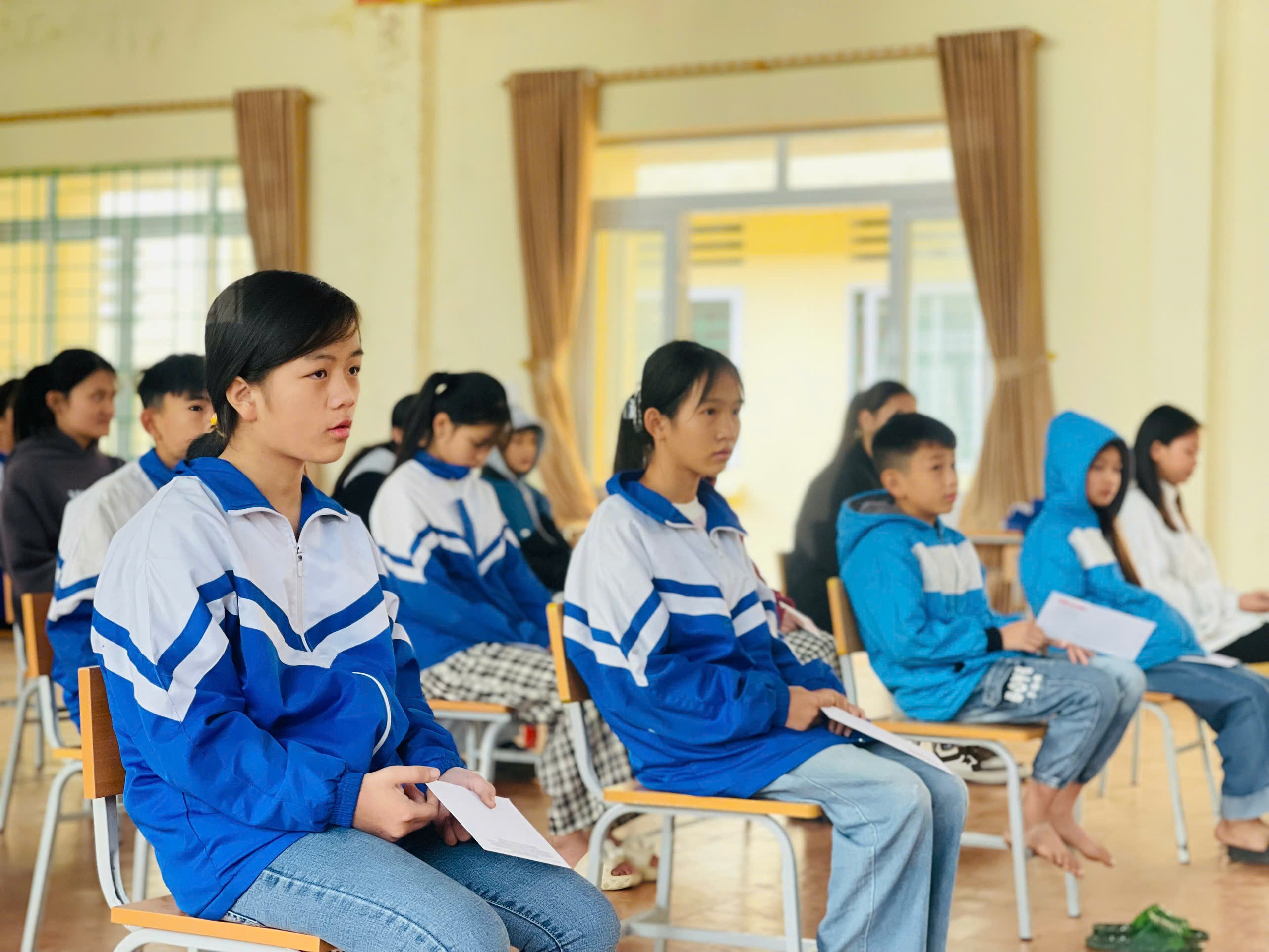 Ấm áp nghĩa tình gửi đến học sinh vùng cao Đàm Thủy- Ảnh 2. Ấm áp nghĩa tình gửi đến học sinh vùng cao Đàm Thủy- Ảnh 2.
