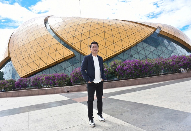 Tổng đạo diễn tiết lộ những điểm đặc biệt ở Khai mạc Festival Hoa Đà Lạt 2024 - Ảnh 4. Tổng đạo diễn tiết lộ những điểm đặc biệt ở Khai mạc Festival Hoa Đà Lạt 2024 - Ảnh 4.
