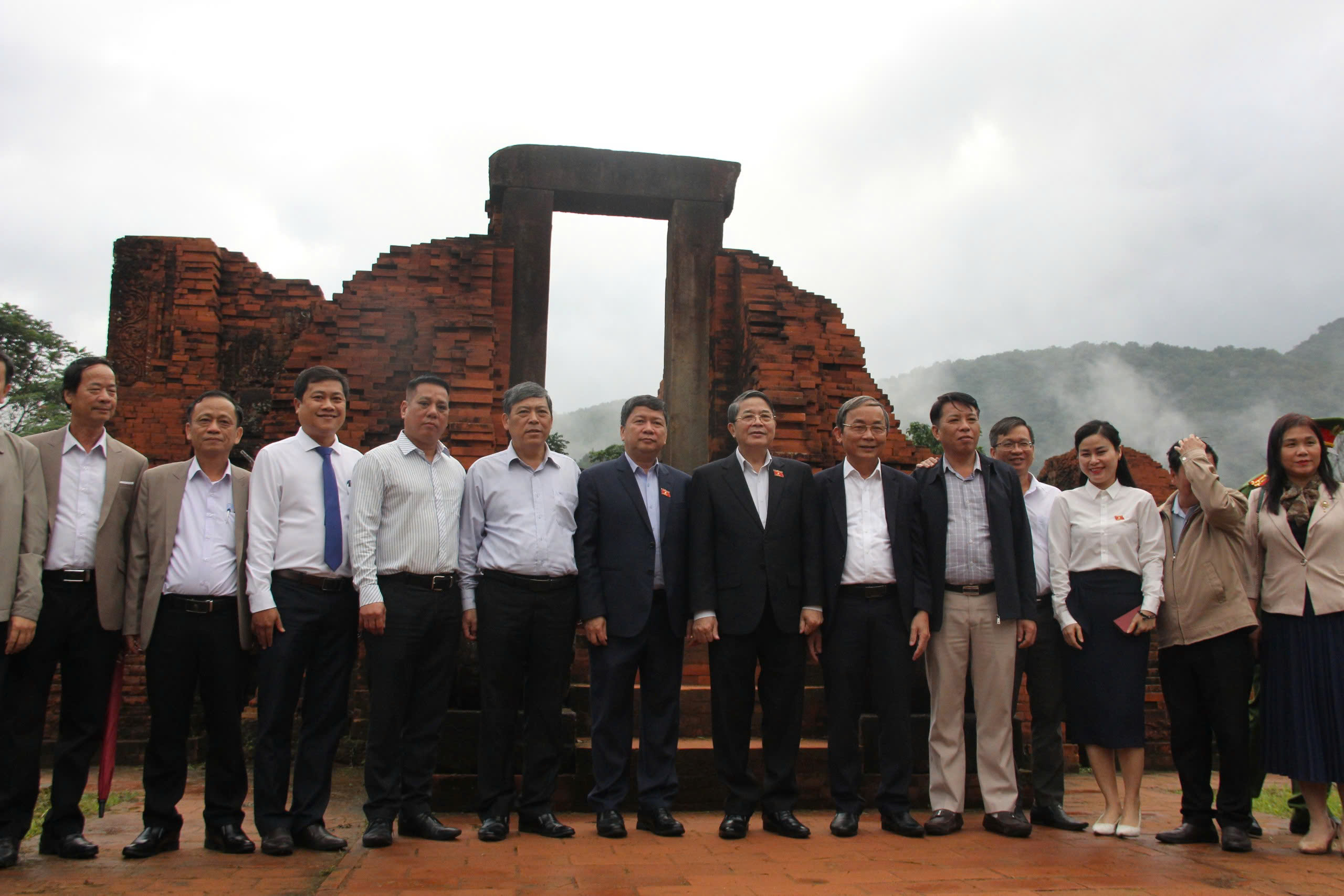 Phó Chủ tịch Quốc hội Nguyễn Đức Hải khảo sát Khu di tích Mỹ Sơn- Ảnh 2. Phó Chủ tịch Quốc hội Nguyễn Đức Hải khảo sát Khu di tích Mỹ Sơn- Ảnh 2.