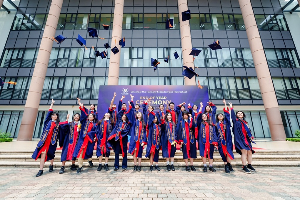 14 học sinh Vinschool đạt điểm cao tại kỳ thi Cambridge quốc tế - 2 14 học sinh Vinschool đạt điểm cao tại kỳ thi Cambridge quốc tế - 2