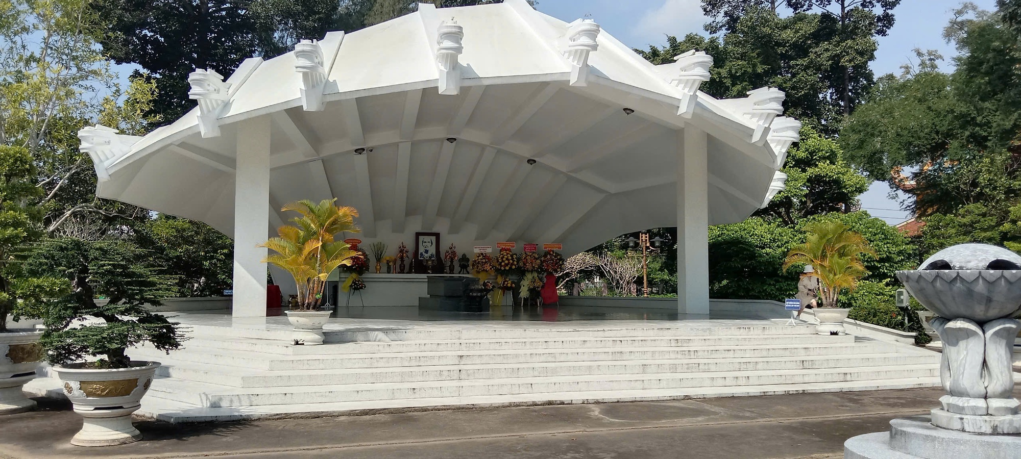 Giữ gìn, tôn tạo và phát huy giá trị của khu di tích Nguyễn Sinh Sắc- Ảnh 4. Giữ gìn, tôn tạo và phát huy giá trị của khu di tích Nguyễn Sinh Sắc- Ảnh 4.