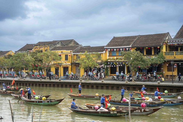 Kỷ niệm 25 năm Đô thị cổ Hội An được UNESCO công nhận Di sản văn hóa thế giới - Ảnh 8. Kỷ niệm 25 năm Đô thị cổ Hội An được UNESCO công nhận Di sản văn hóa thế giới - Ảnh 8.