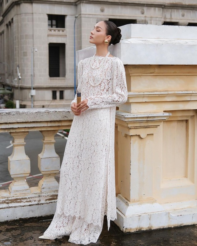 Áo dài cách điệu - nét chấm phá mới cho mùa cuối năm- Ảnh 12. Áo dài cách điệu - nét chấm phá mới cho mùa cuối năm- Ảnh 12.
