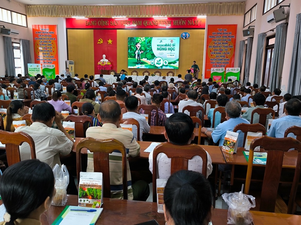 Phú Mỹ: Đồng hành cùng nông dân qua chương trình Bác sĩ nông học - 4 Phú Mỹ: Đồng hành cùng nông dân qua chương trình Bác sĩ nông học - 4