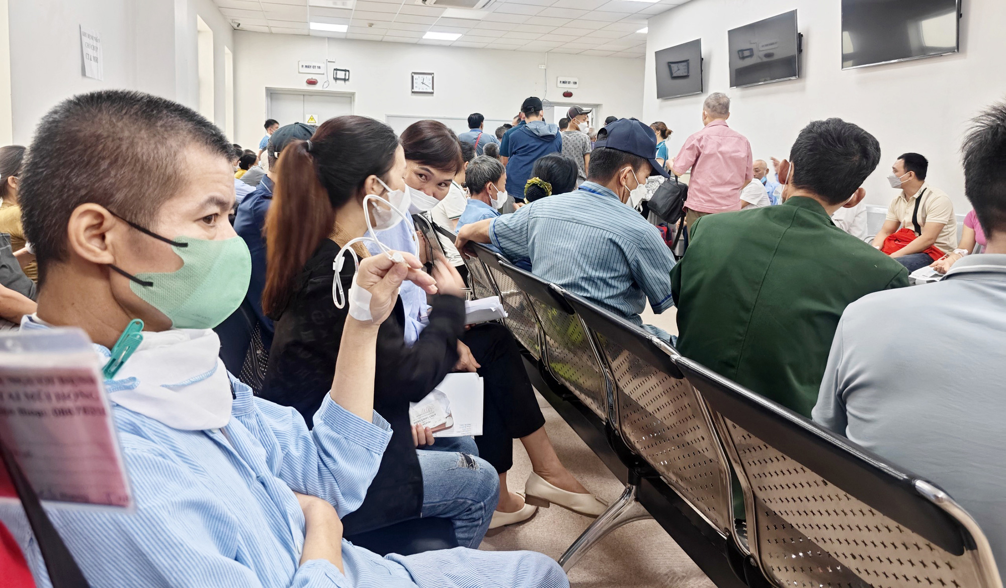 Đề xuất bổ sung nhiều thuốc trị ung thư được bảo hiểm chi trả - Ảnh 2. Đề xuất bổ sung nhiều thuốc trị ung thư được bảo hiểm chi trả - Ảnh 2.