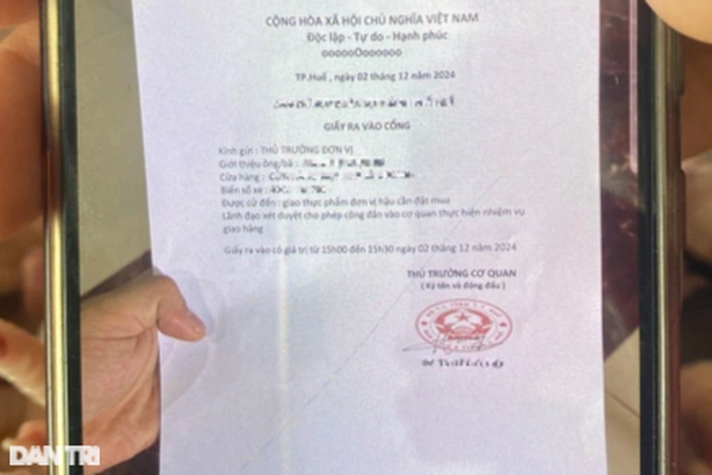 Chiêu lừa tinh vi khiến tiểu thương chợ Đông Ba mất hàng chục triệu đồng - 3 Chiêu lừa tinh vi khiến tiểu thương chợ Đông Ba mất hàng chục triệu đồng - 3