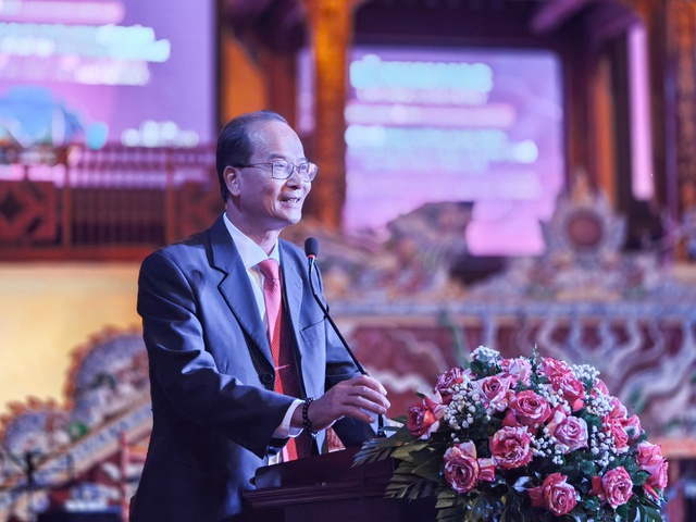Thừa Thiên Huế bàn giải pháp phát triển kinh tế di sản, kinh tế xanh, kinh tế số - Ảnh 2. Thừa Thiên Huế bàn giải pháp phát triển kinh tế di sản, kinh tế xanh, kinh tế số - Ảnh 2.