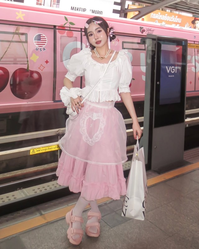 Hồi xuân với sắc hồng rực rỡ- Ảnh 6. Hồi xuân với sắc hồng rực rỡ- Ảnh 6.