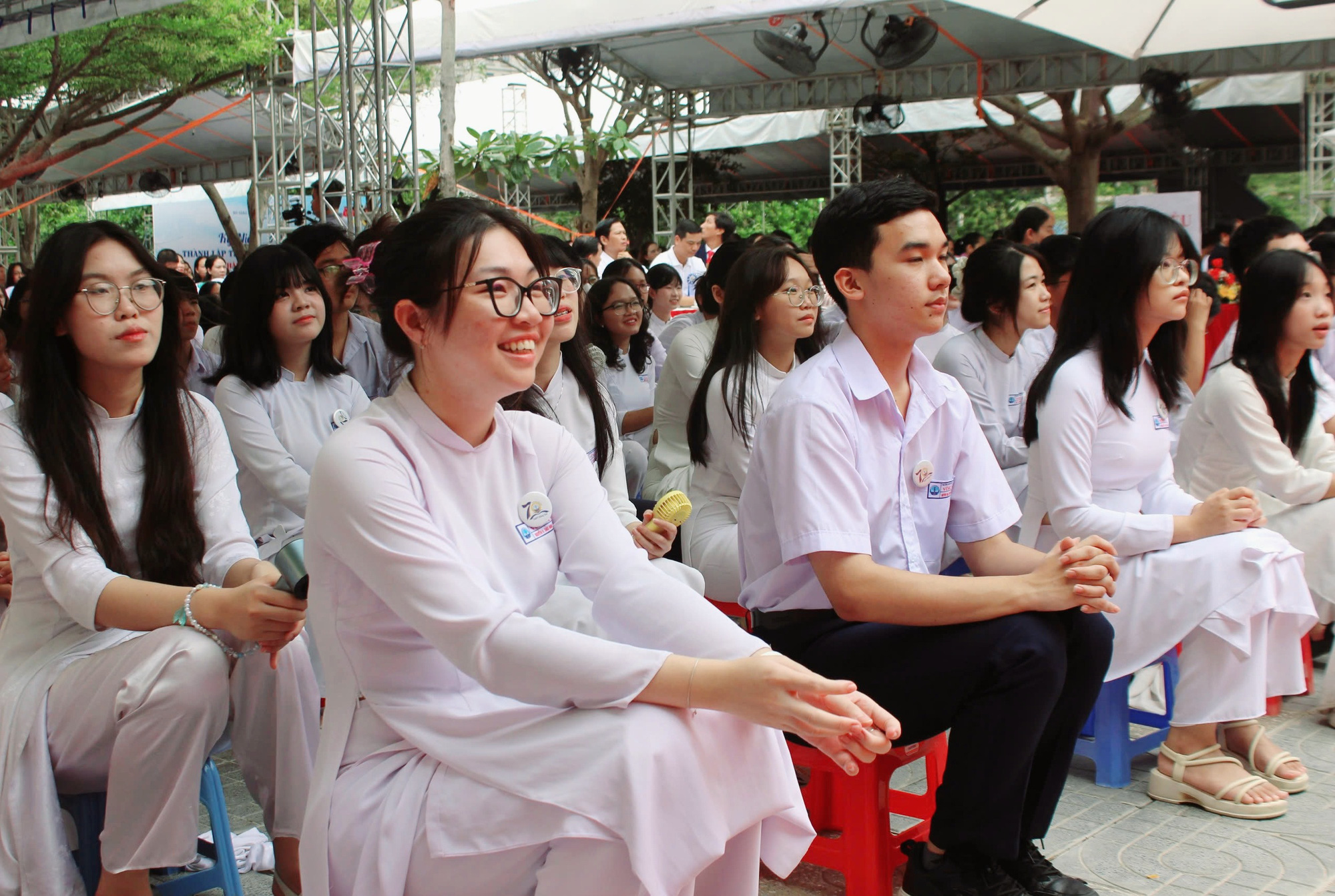 70 năm thành lập, lần thứ hai Trường THPT Vũng Tàu đón nhận Huân chương Lao động hạng Nhì - Ảnh 4.