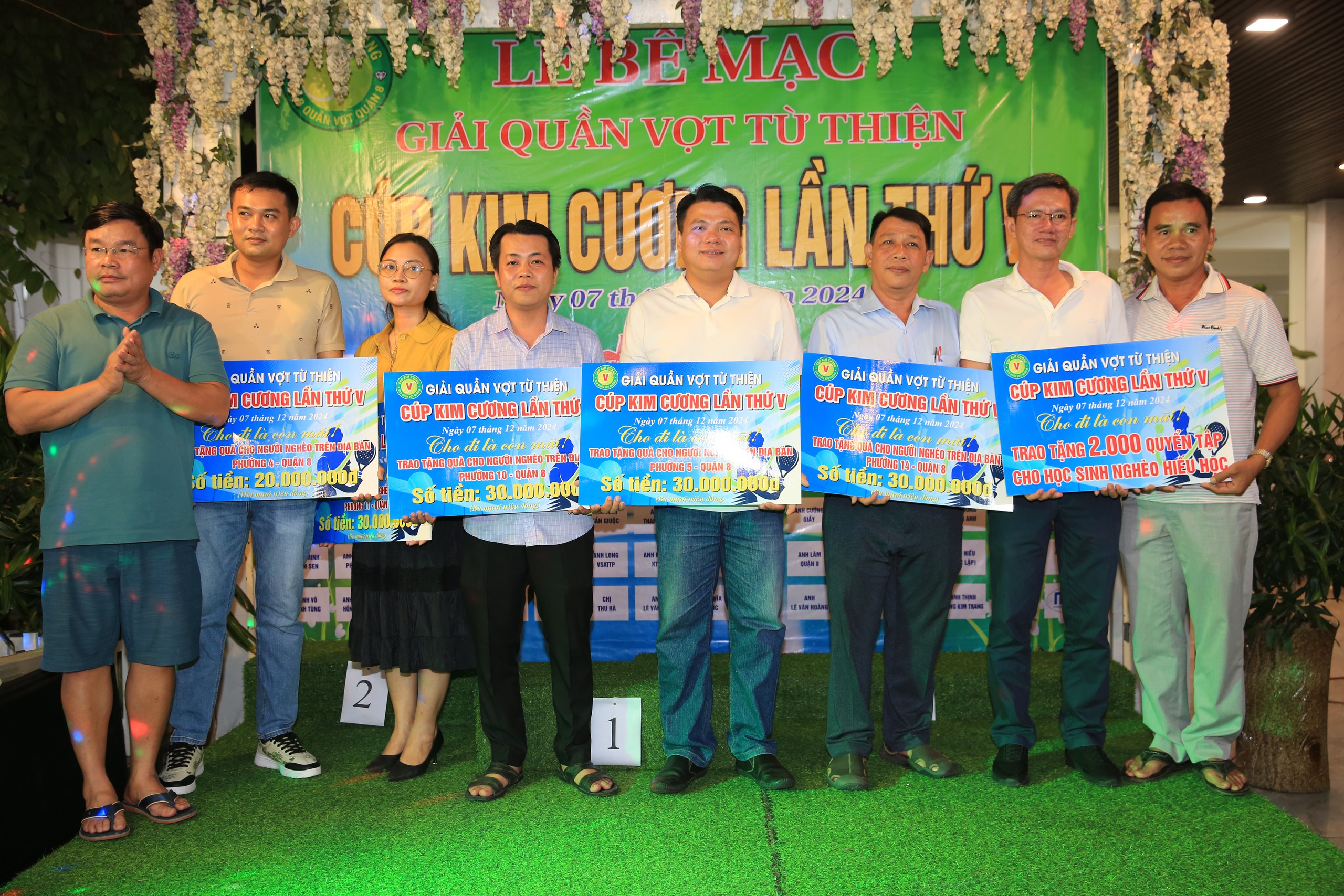 Cúp Kim Cương 2024: Giải quần vợt từ thiện đầy ý nghĩa- Ảnh 2. Cúp Kim Cương 2024: Giải quần vợt từ thiện đầy ý nghĩa- Ảnh 2.
