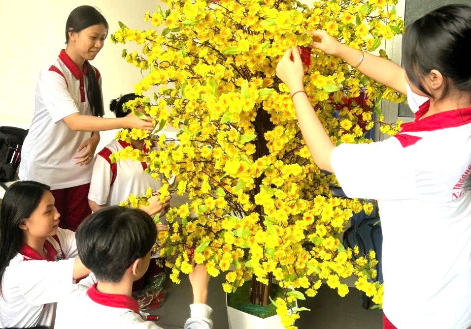 Con được thêm 2 ngày nghỉ tết, vì sao nhiều phụ huynh TP.HCM vẫn... buồn?- Ảnh 1. Con được thêm 2 ngày nghỉ tết, vì sao nhiều phụ huynh TP.HCM vẫn... buồn?- Ảnh 1.