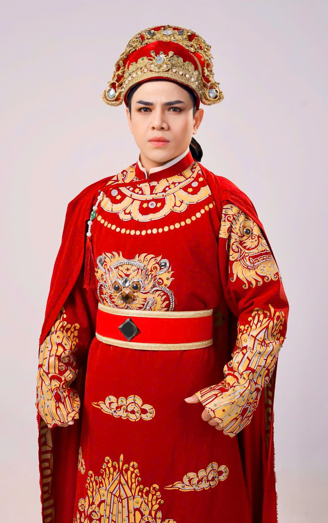 Bầu chọn Giải Mai Vàng lần thứ 30: Nam - nữ diễn viên sân khấu, diễn viên hài - Khó phân thắng bại- Ảnh 3. Bầu chọn Giải Mai Vàng lần thứ 30: Nam - nữ diễn viên sân khấu, diễn viên hài - Khó phân thắng bại- Ảnh 3.