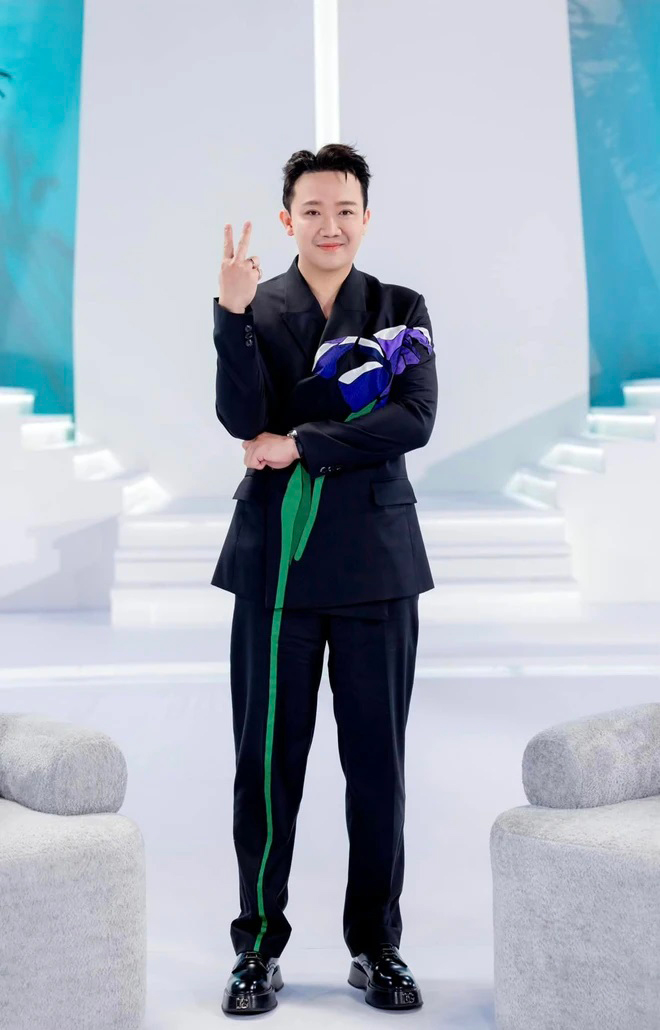 Bầu chọn Giải Mai Vàng 2024, Hạng mục MC và Chương trình được yêu thích nhất: Cạnh tranh quyết liệt- Ảnh 3. Bầu chọn Giải Mai Vàng 2024, Hạng mục MC và Chương trình được yêu thích nhất: Cạnh tranh quyết liệt- Ảnh 3.