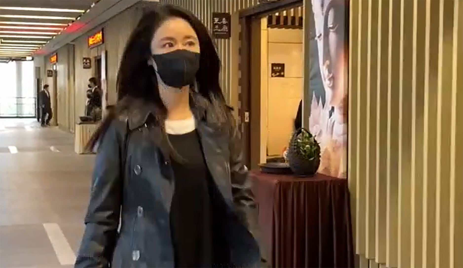Lâm Tâm Như tiễn biệt nữ văn sĩ Quỳnh Dao- Ảnh 2. Lâm Tâm Như tiễn biệt nữ văn sĩ Quỳnh Dao- Ảnh 2.