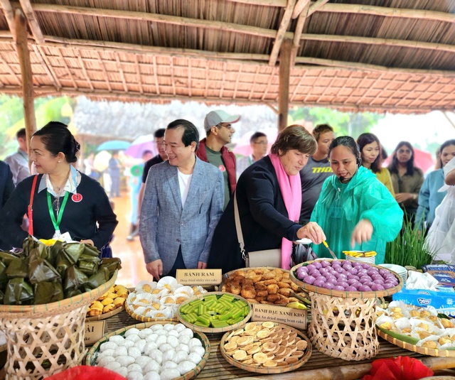 Đoàn đại biểu tham dự hội nghị quốc tế về du lịch nông thôn trải nghiệm Làng rau Trà Quế - Ảnh 2. Đoàn đại biểu tham dự hội nghị quốc tế về du lịch nông thôn trải nghiệm Làng rau Trà Quế - Ảnh 2.
