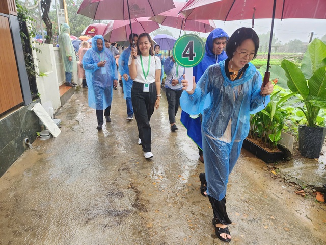 Đoàn đại biểu tham dự hội nghị quốc tế về du lịch nông thôn trải nghiệm Làng rau Trà Quế - Ảnh 3. Đoàn đại biểu tham dự hội nghị quốc tế về du lịch nông thôn trải nghiệm Làng rau Trà Quế - Ảnh 3.