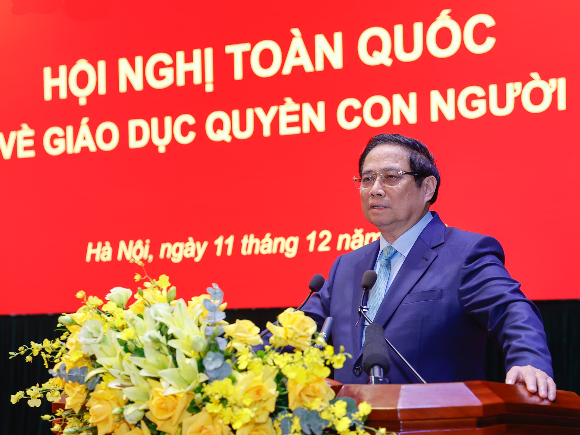 Thủ tướng: Quyền con người là nội dung cốt lõi, quan điểm xuyên suốt trong đường lối, chính sách của Đảng, Nhà nước Việt Nam- Ảnh 2. Thủ tướng: Quyền con người là nội dung cốt lõi, quan điểm xuyên suốt trong đường lối, chính sách của Đảng, Nhà nước Việt Nam- Ảnh 2.