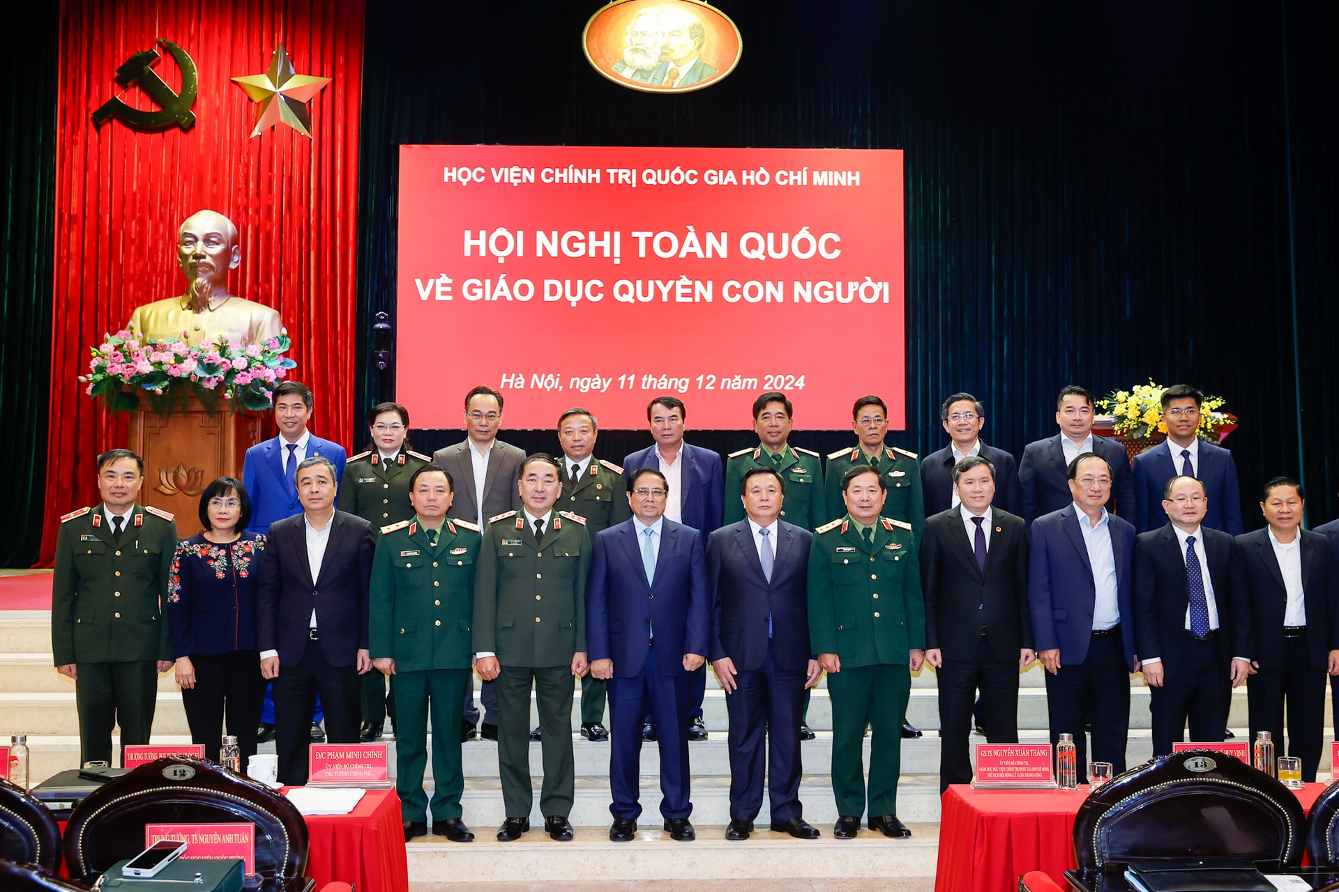 Thủ tướng: Quyền con người là nội dung cốt lõi, quan điểm xuyên suốt trong đường lối, chính sách của Đảng, Nhà nước Việt Nam- Ảnh 8. Thủ tướng: Quyền con người là nội dung cốt lõi, quan điểm xuyên suốt trong đường lối, chính sách của Đảng, Nhà nước Việt Nam- Ảnh 8.
