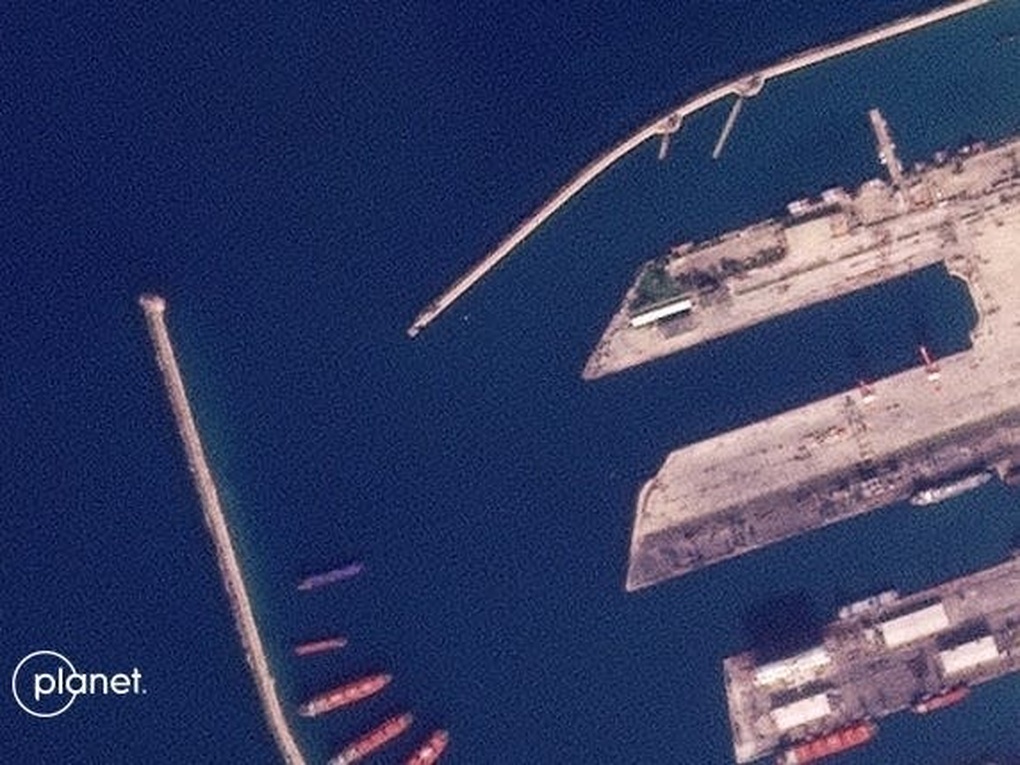 Ảnh vệ tinh hé lộ cuộc rút quân của Nga khỏi Syria - 2 Ảnh vệ tinh hé lộ cuộc rút quân của Nga khỏi Syria - 2