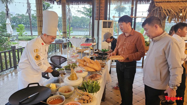Công bố chiến dịch Food Tour “Tận hưởng ẩm thực Đà Nẵng – Hơn cả ngon” - Ảnh 3. Công bố chiến dịch Food Tour “Tận hưởng ẩm thực Đà Nẵng – Hơn cả ngon” - Ảnh 3.