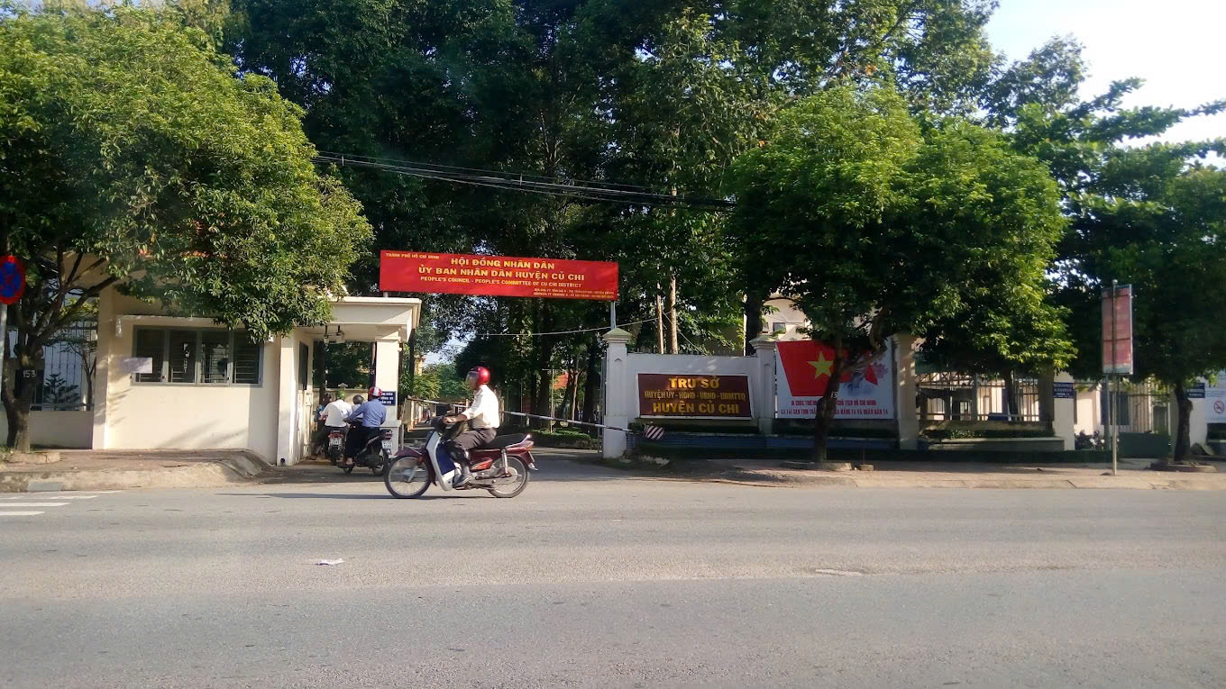UBND quận 4 và huyện Củ Chi để hàng trăm hồ sơ trễ hạn - Ảnh 3. UBND quận 4 và huyện Củ Chi để hàng trăm hồ sơ trễ hạn - Ảnh 3.