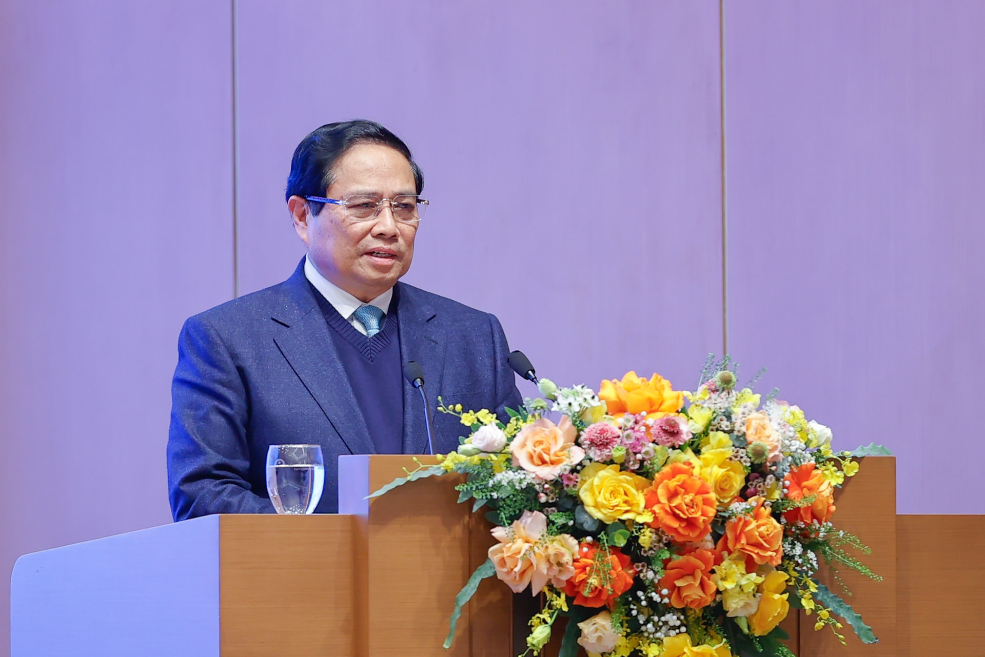 Thủ tướng: Cương quyết xử lý vướng mắc cho các dự án điện tái tạo, nghiêm cấm 'chạy chọt', tiêu cực, tham nhũng- Ảnh 2. Thủ tướng: Cương quyết xử lý vướng mắc cho các dự án điện tái tạo, nghiêm cấm 'chạy chọt', tiêu cực, tham nhũng- Ảnh 2.
