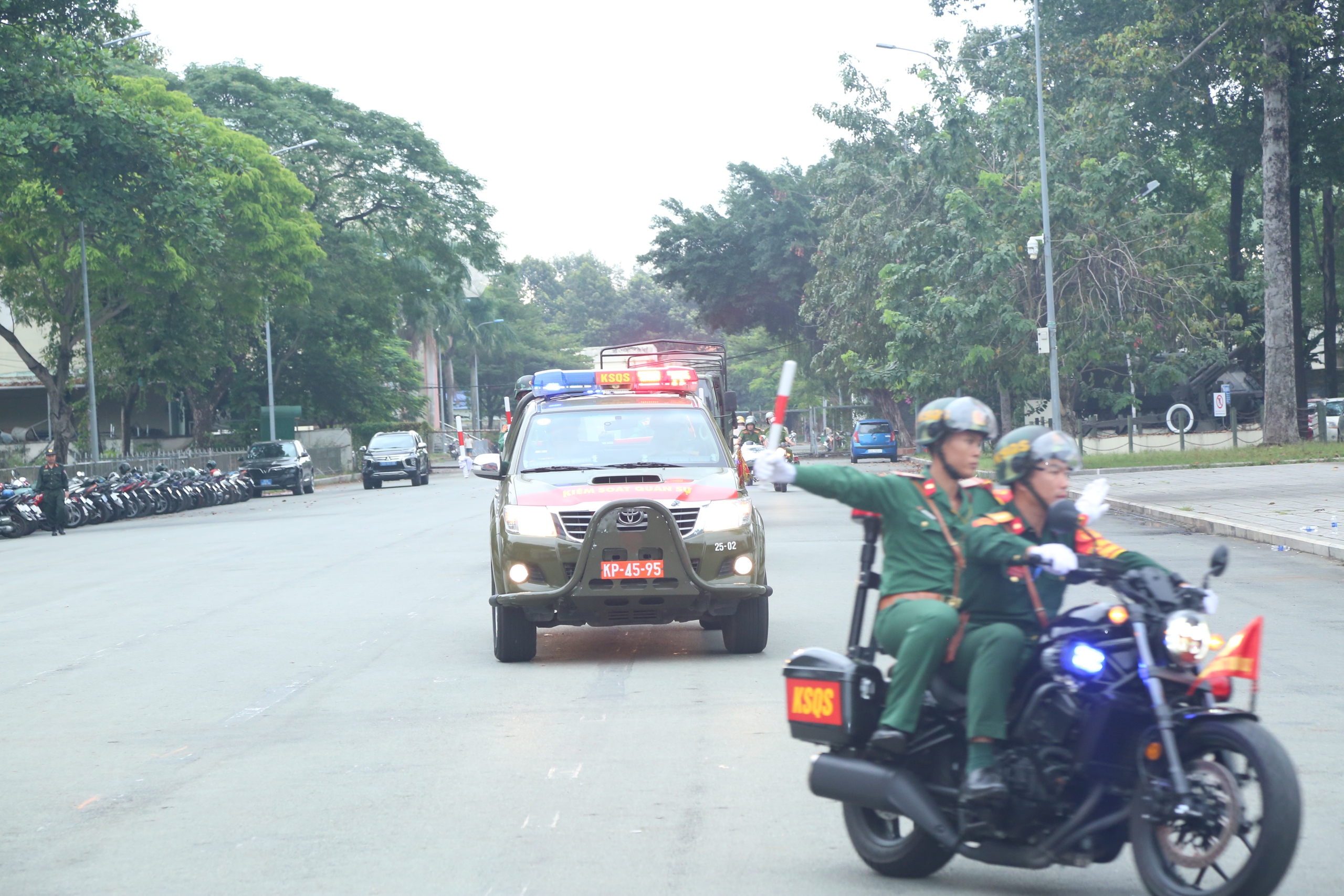 Hình ảnh Công an Đồng Nai ra quân trấn áp tội phạm- Ảnh 7. Hình ảnh Công an Đồng Nai ra quân trấn áp tội phạm- Ảnh 7.