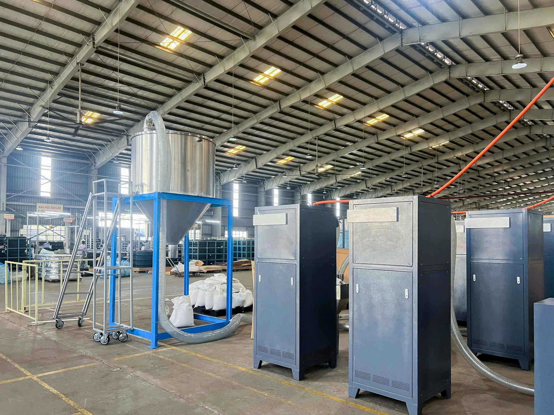 Dự kiến mỗi tháng, công ty sẽ sản xuất gần 100 tấn hạt nhựa tái sinh e3