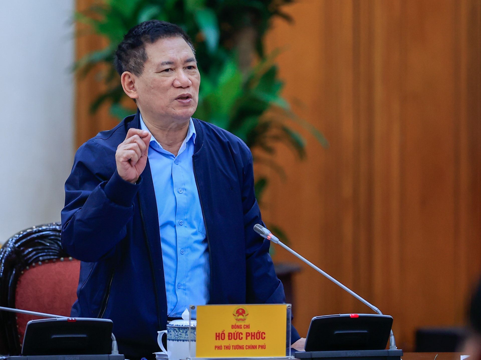 Thủ tướng chủ trì phiên họp về chế độ, chính sách với cán bộ, công chức, người lao động khi sắp xếp, tinh gọn bộ máy- Ảnh 4. Thủ tướng chủ trì phiên họp về chế độ, chính sách với cán bộ, công chức, người lao động khi sắp xếp, tinh gọn bộ máy- Ảnh 4.